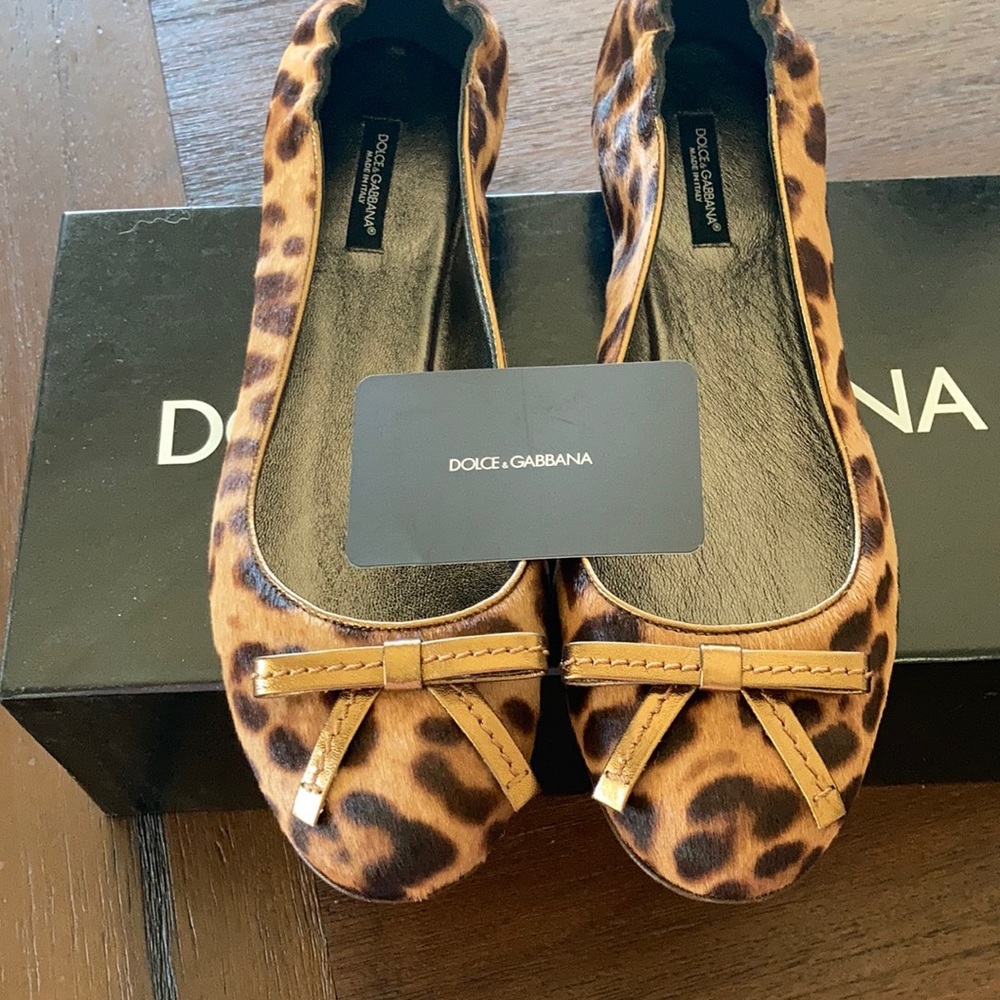 Dolce and Gabbana ballet flats